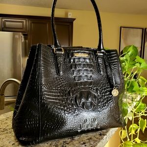 🤗Black Medium Julian Brahmin Purse